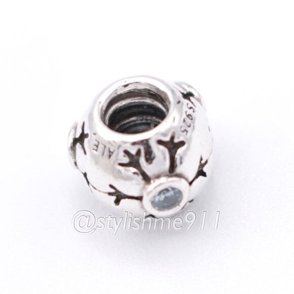 Authentic PANDORA Snowflake Charm - 790367CZA - Picture 7 of 10